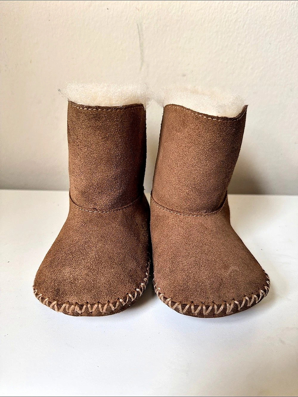 UGG Classic Mini Boots Brown Baby US 4